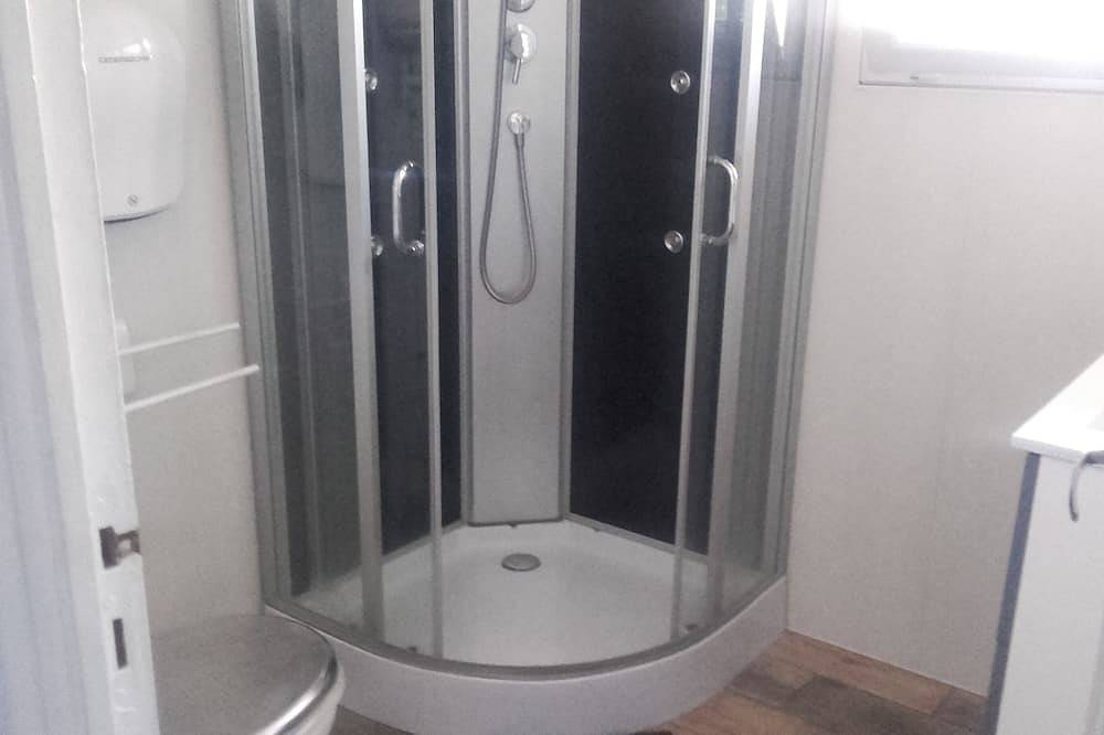 Entire apartment, T2 large and bright Toulouse Nord (L'Union) free parking, balcony in L'Union, Haute-Garonne