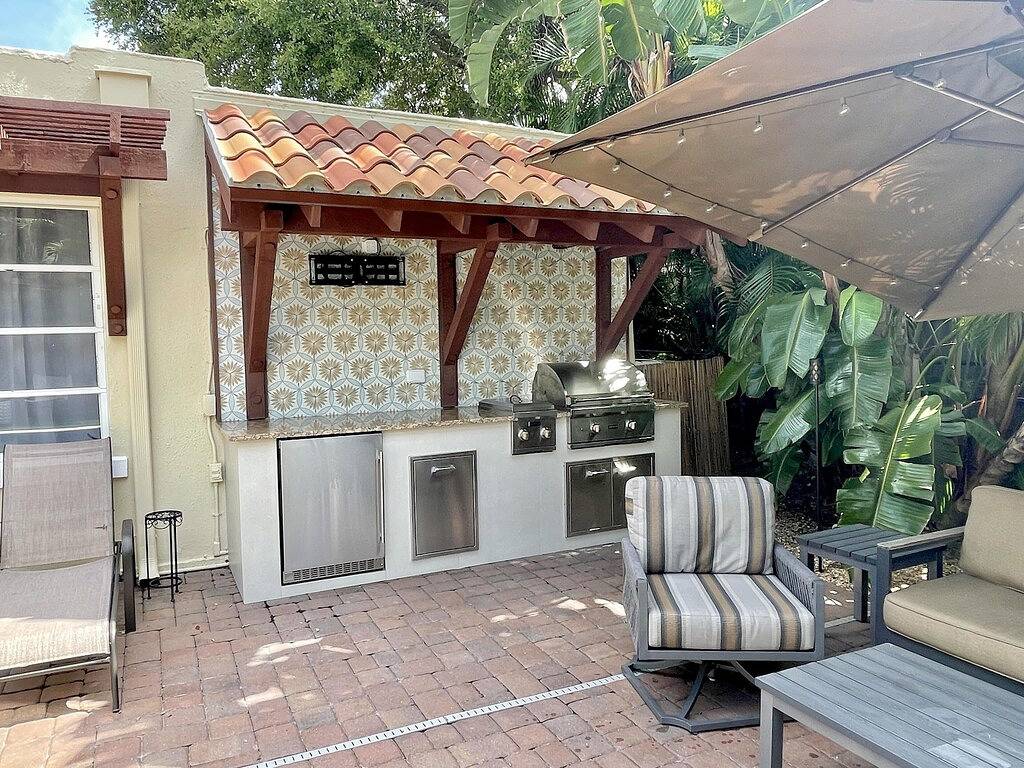 Top Florida's La Casita in Fort Myers, Southwest Florida