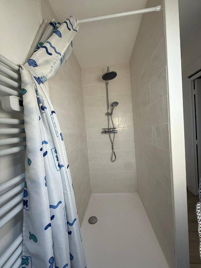 Appartement entier, Two-Bedroom Apartment in Boussac, Région de Guéret