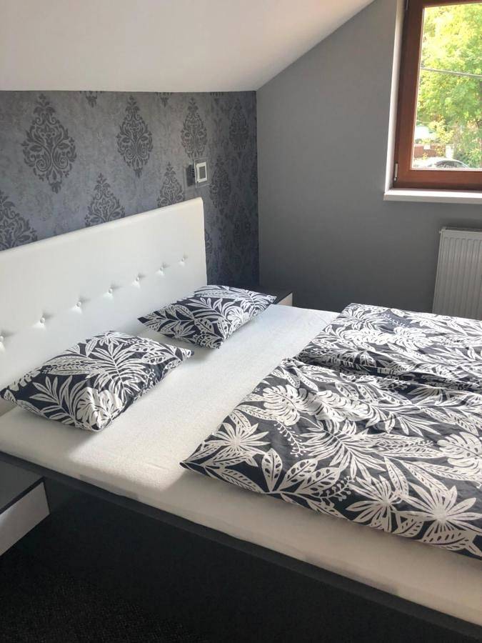 Dom gościnny dla 2 osób, z jacuzzi i ogród w Miszkolc