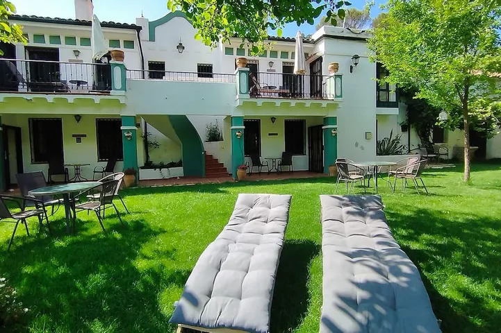 Cottage für 5 Personen, mit Garten und Balkon - 1