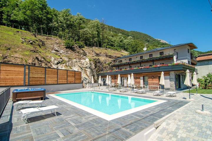 Appartamento intero, Appartamento vacanze per 6 persone con terrazza in Dascio, Comune di Sorico