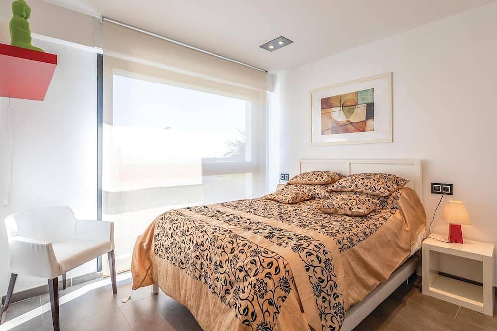 Awesome home in Sant Pere Pescador in Sant Pere Pescador, Upper Empordà