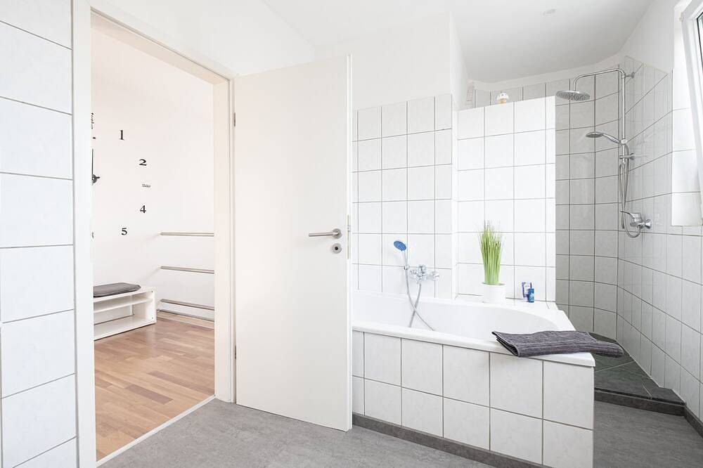 Appartment mit Wohnflair in Stadtbezirk VII, Essen
