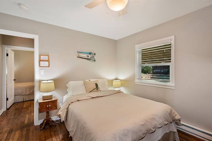 Vacation rental for 6 people, with balcony and yard in Sandpoint