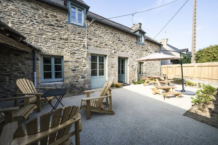 Gîte pour 9 personnes, avec jardin et terrasse