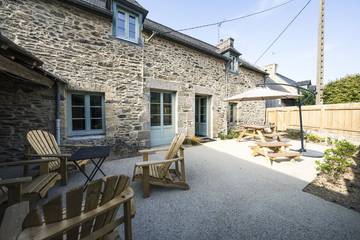 Gîte pour 9 personnes, avec jardin et terrasse à Pleurtuit