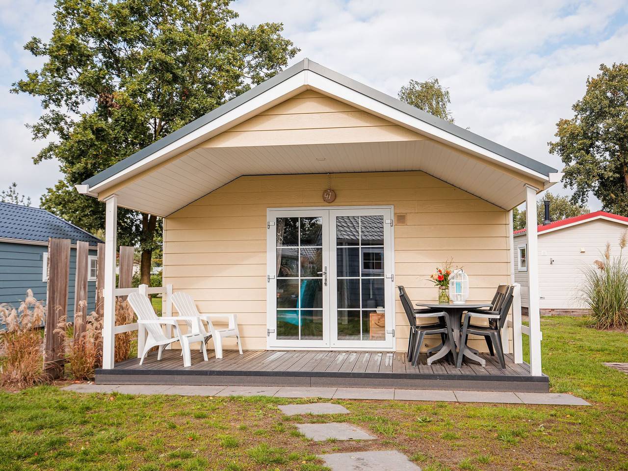 Covered Terrace Chalet at Leukermeer in Bergen (Limburg), De Maasduinen National Park
