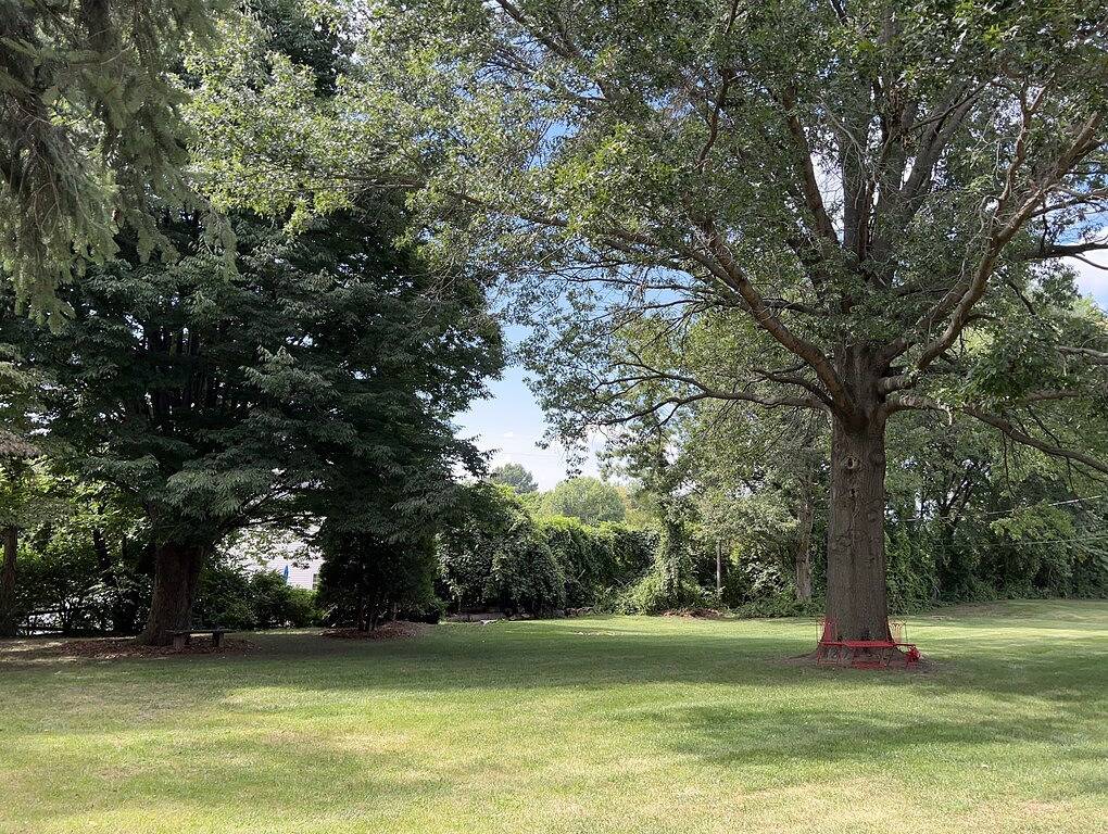 Quiet Central, Historic Farmhouse, Bed & Breakfast Suite - Suite 1 (New!) in Maryland