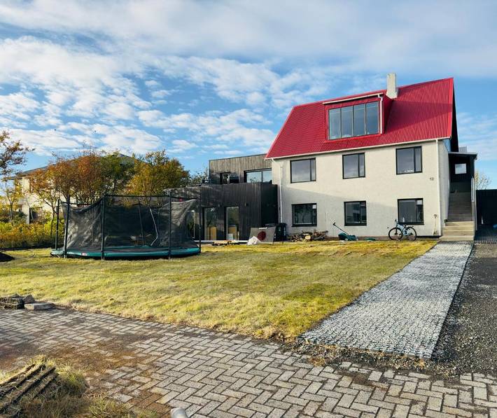Location de vacances pour 4 personnes, avec jardin en Islande