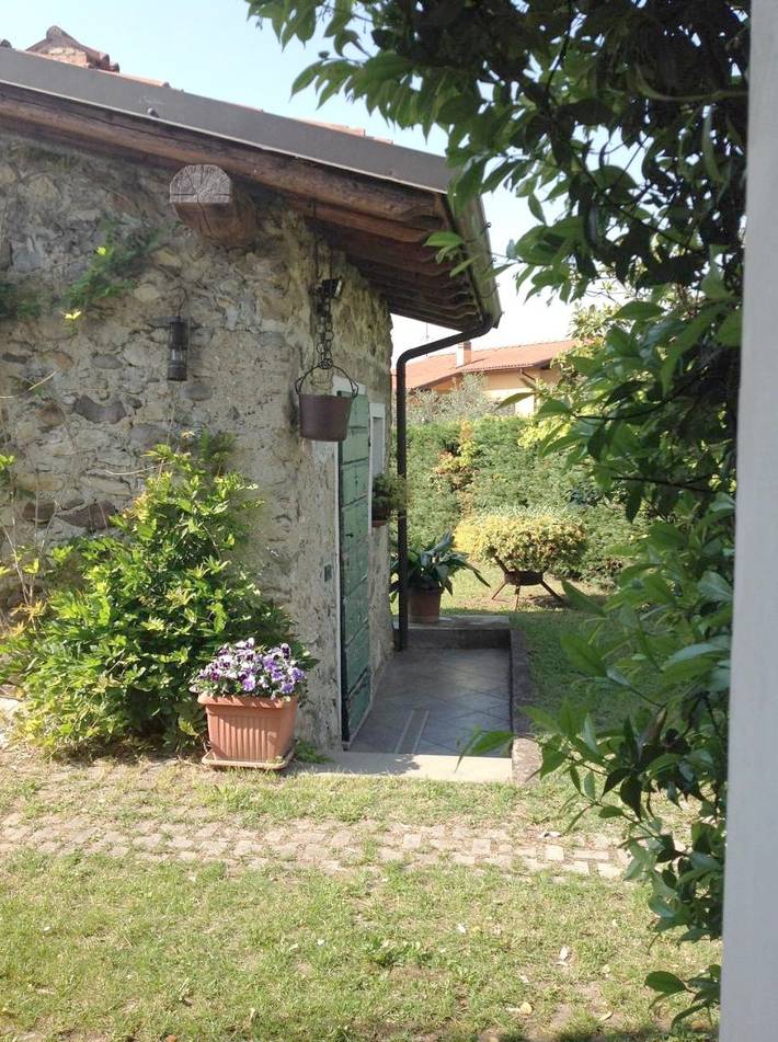 Location de vacances pour 2 personnes, avec vue ainsi que vue sur le lac et jardin, animaux acceptés dans Iseo - 4