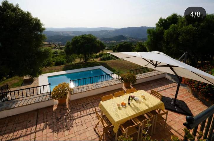 Casa rural para 8 personas, con jardín además de vistas y piscina, Se admiten mascotas en Casares - 2