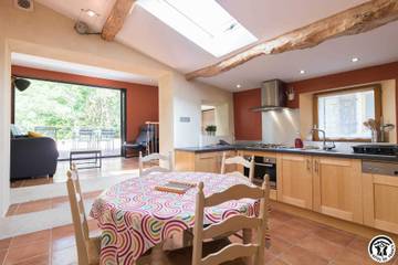 Gîte pour 4 personnes, avec balcon/terrasse et terrasse dans Haute-Garonne