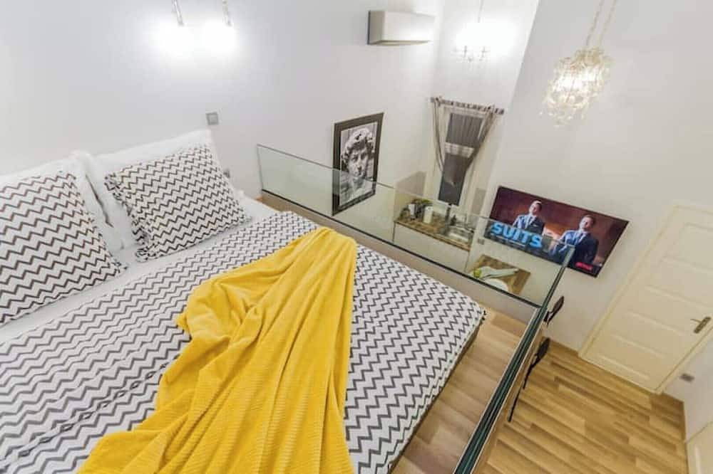 Entire apartment, W17Cozy in the Inner city, Cleaned by the Owner in Budapest, Central Hungary