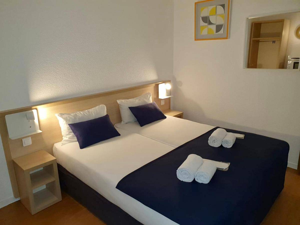 Budget Hotel Melun Sud - Dammarie Les Lys in Dammarie-les-Lys, Seine-et-Marne