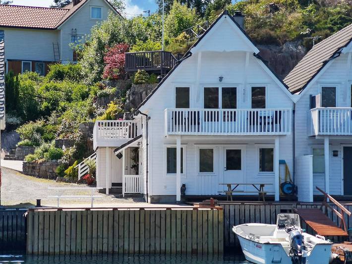 Kustennaher Fischerhafen in Urangsvåg, Bømlo