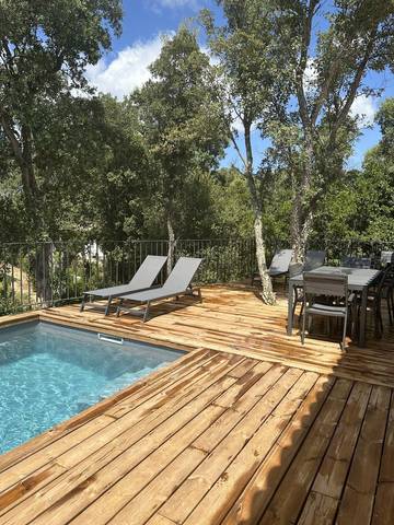 Gîte pour 6 personnes, avec piscine et terrasse, animaux acceptés en Corse-du-Sud