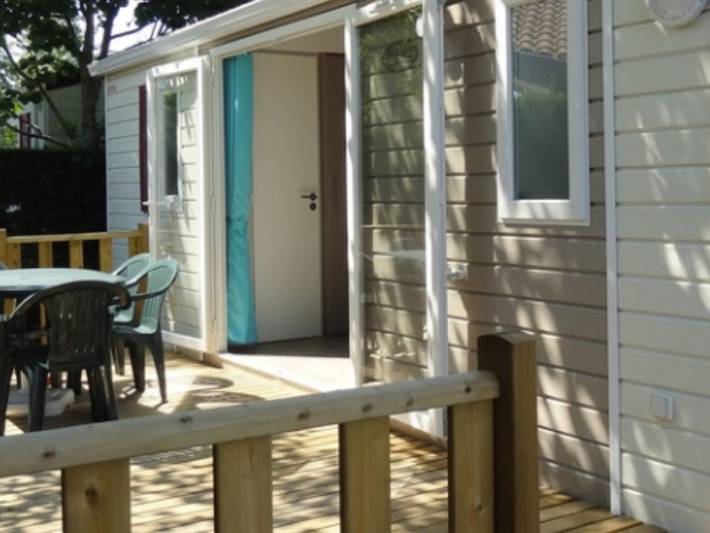 Camping pour 6 personnes, avec piscine et terrasse, animaux acceptés à Messanges