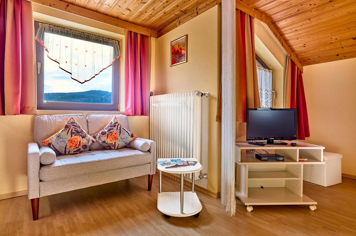 Ferienwohnungen Wirth - Appartement Silberbergblick (40 qm) in Bodenmais, Ostbayern