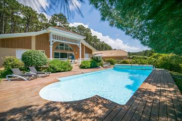 Villa pour 8 personnes, avec piscine et jardin, animaux acceptés dans Lacanau Ocean