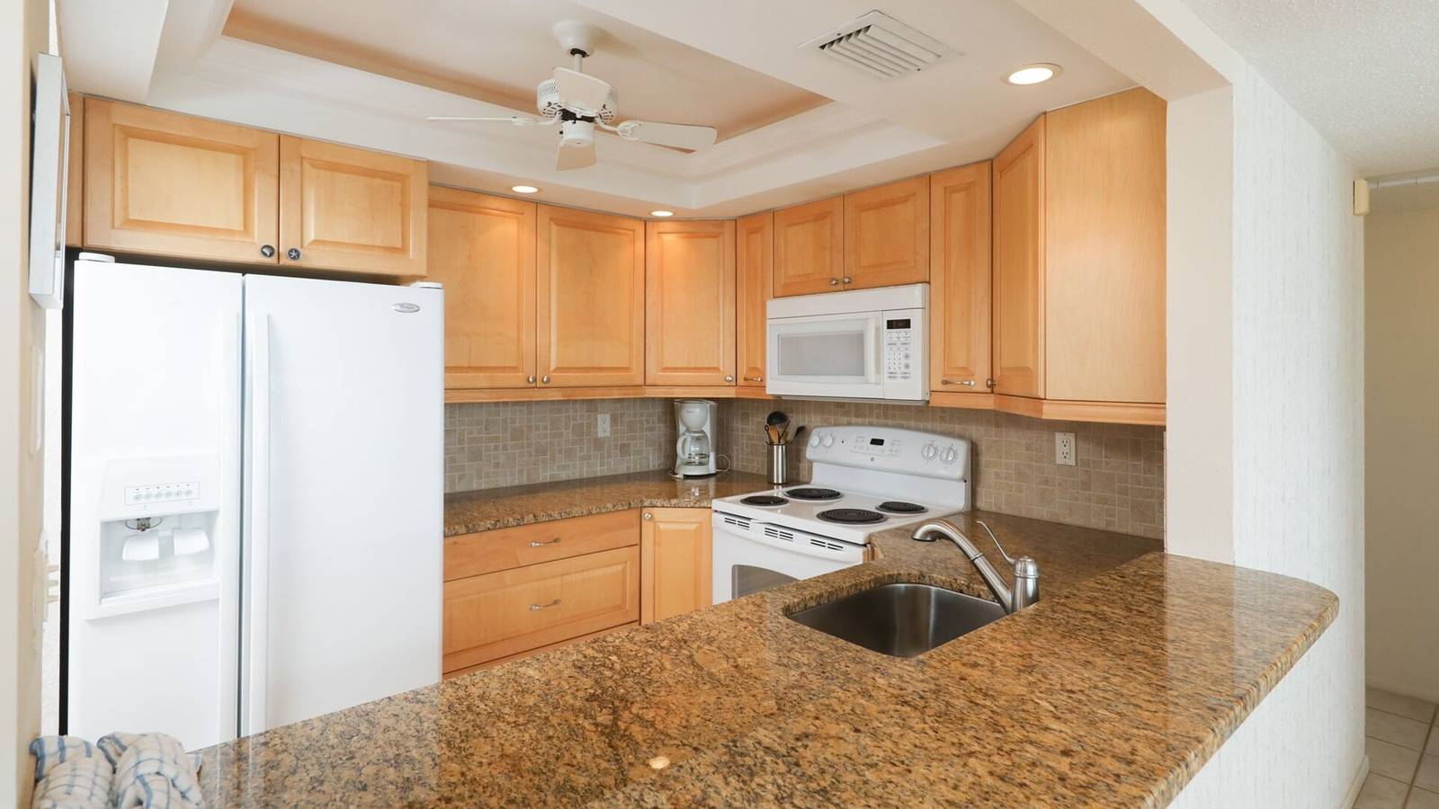 Hel lägenhet, Rent the Perfect 2 Bedroom Apartment on The Anchorage, Siesta Key Apartment 1031 in Siesta Key, Florida, Sarasota County