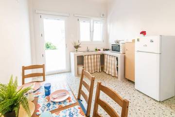 Ferienwohnung für 6 Personen in Tínos, Kykladen, Bild 3