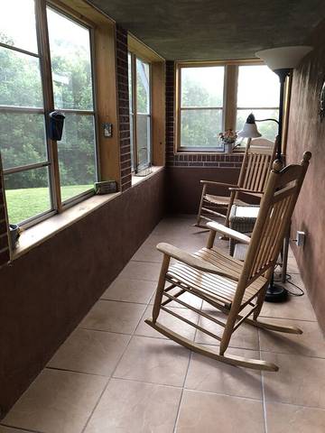 Bed And Breakfast for 6 Guests in Blue Ridge Mountains, Chattahoochee National Forest, Picture 2