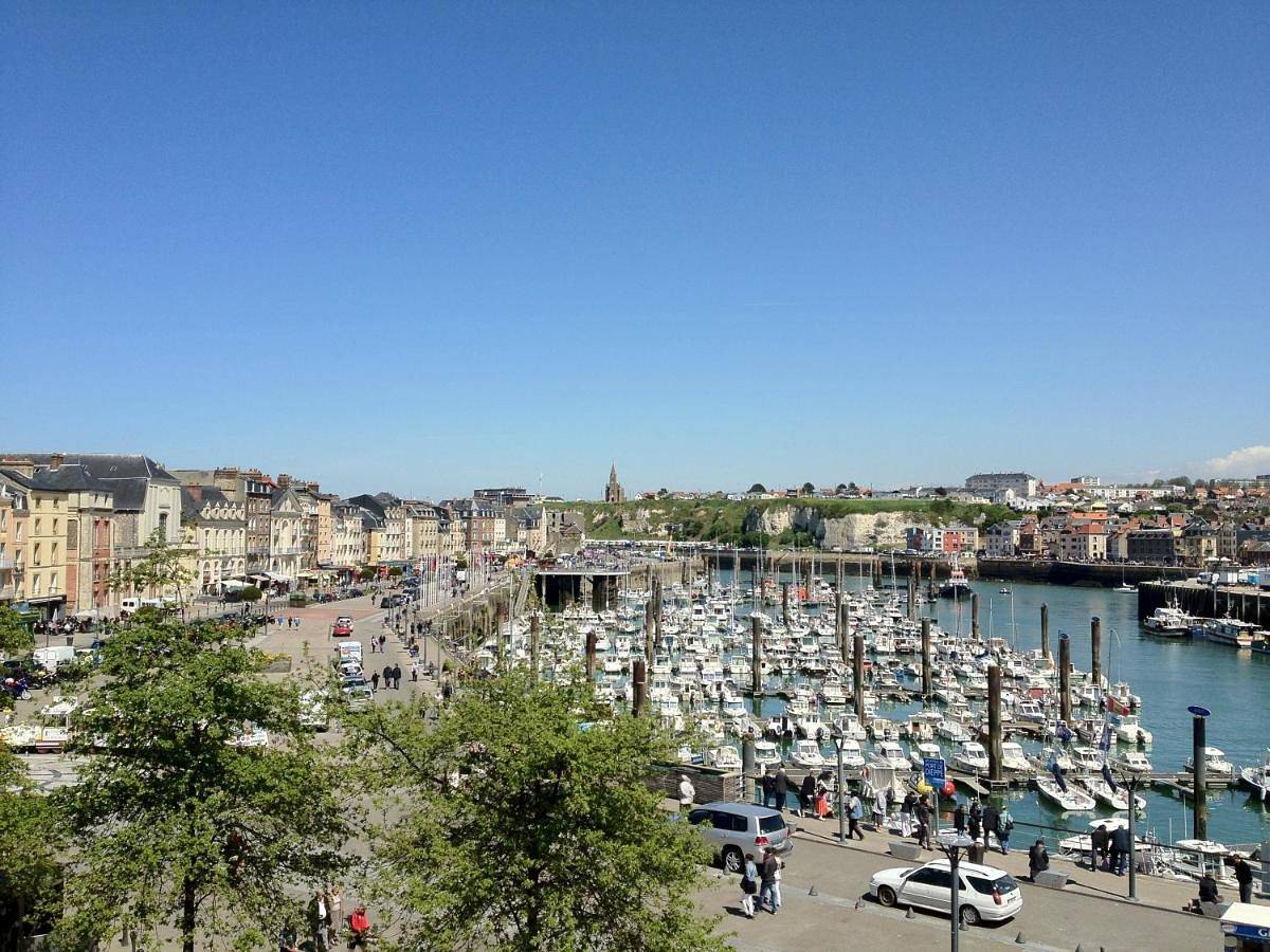 Logis Hôtel & Restaurant - Les Arcades in Plage Dieppe, Dieppe