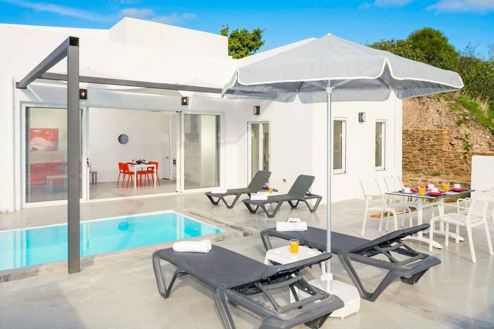 Location de vacances pour 4 personnes, avec piscine et terrasse dans Agia Pelagia - 2