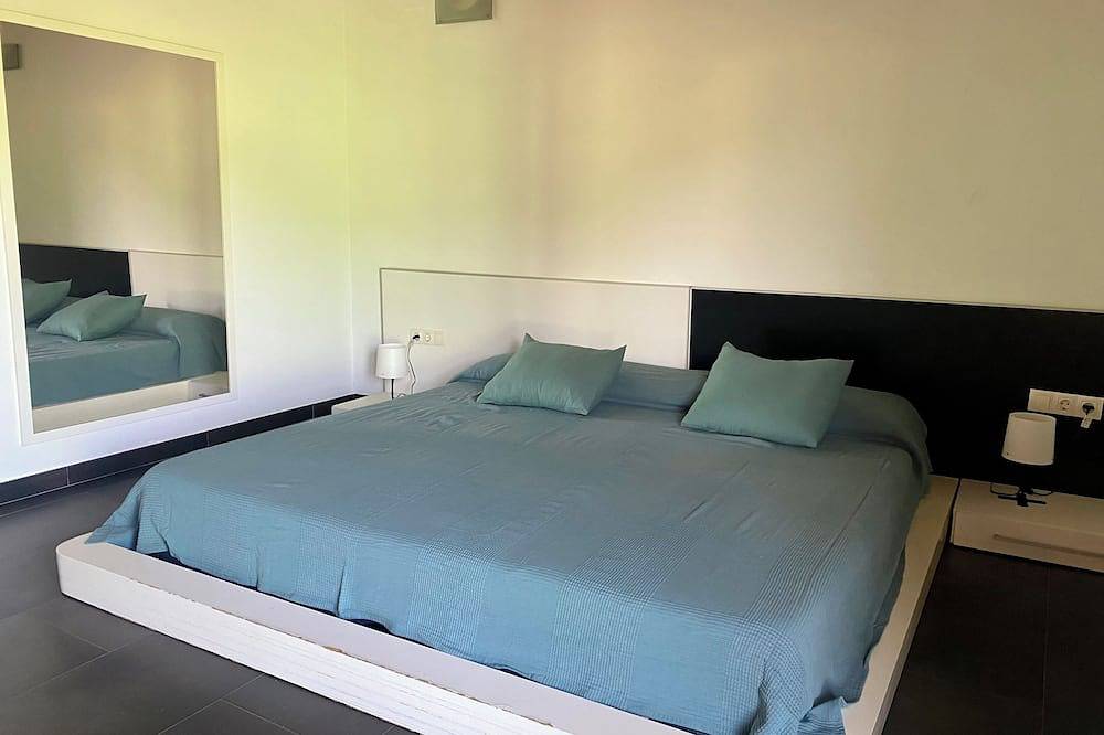 Casa Rural Espaciosa, Ubicación Única, con Jacuzzi, Apta p/ Mascotas, Rutas/btto in Peñarroya de Tastavins, Teruel Region