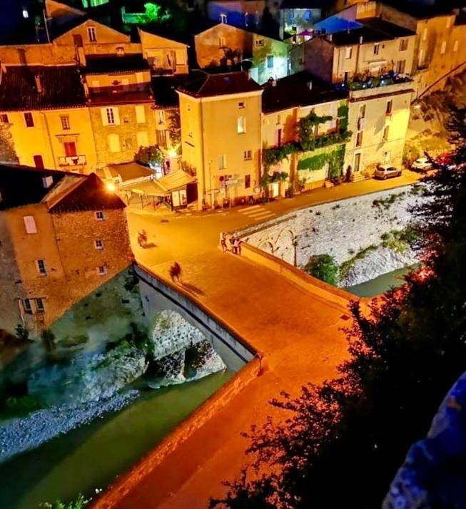 Villa pour 2 personnes, avec vue sur le lac ainsi que vue et balcon à Vaison-la-Romaine - 4