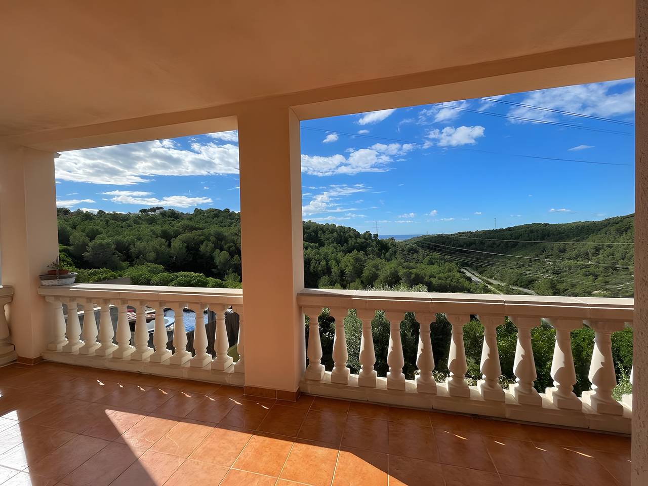 Casa vacacional 'Entre Bosque y Mar' con vistas al mar, terraza privada y Wi-Fi in Canyelles (Barcelona), Garraf