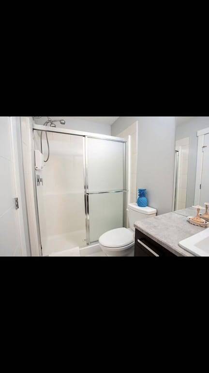 Cozy and beautiful three bedroom house close to lake in Edmonton, Alberta