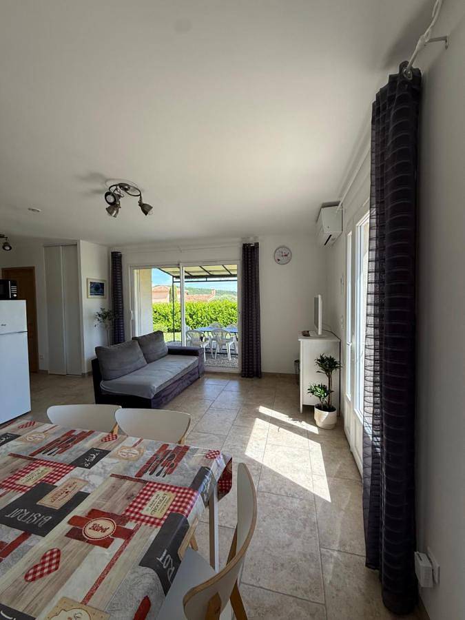 Location de vacances pour 5 personnes, avec terrasse et jardin à Forcalquier - 3