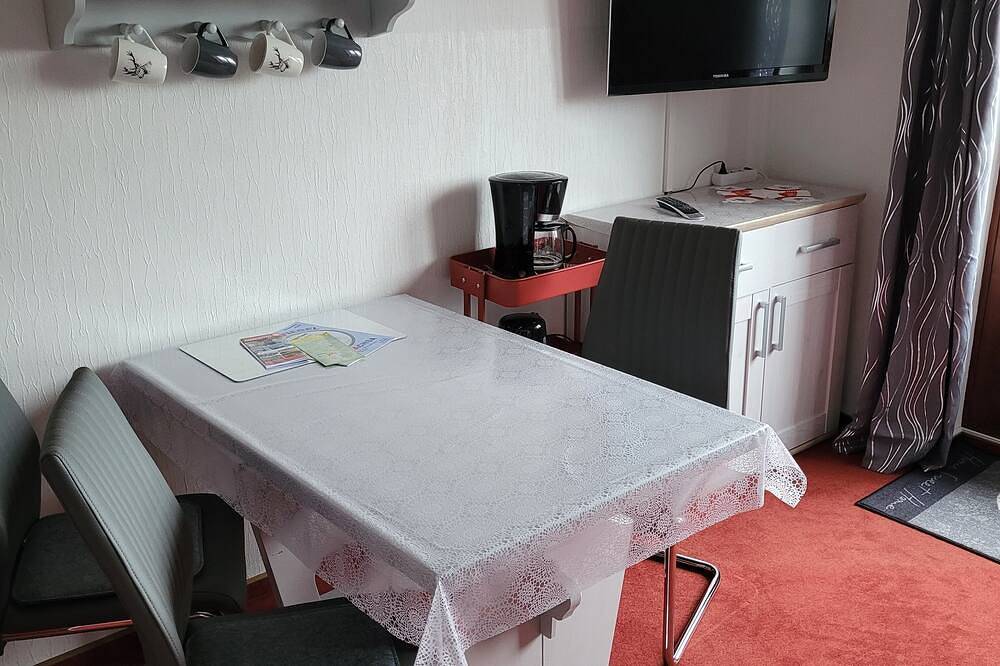 Gipfelglück vacation apartment with distant view and beach chair, foto 10