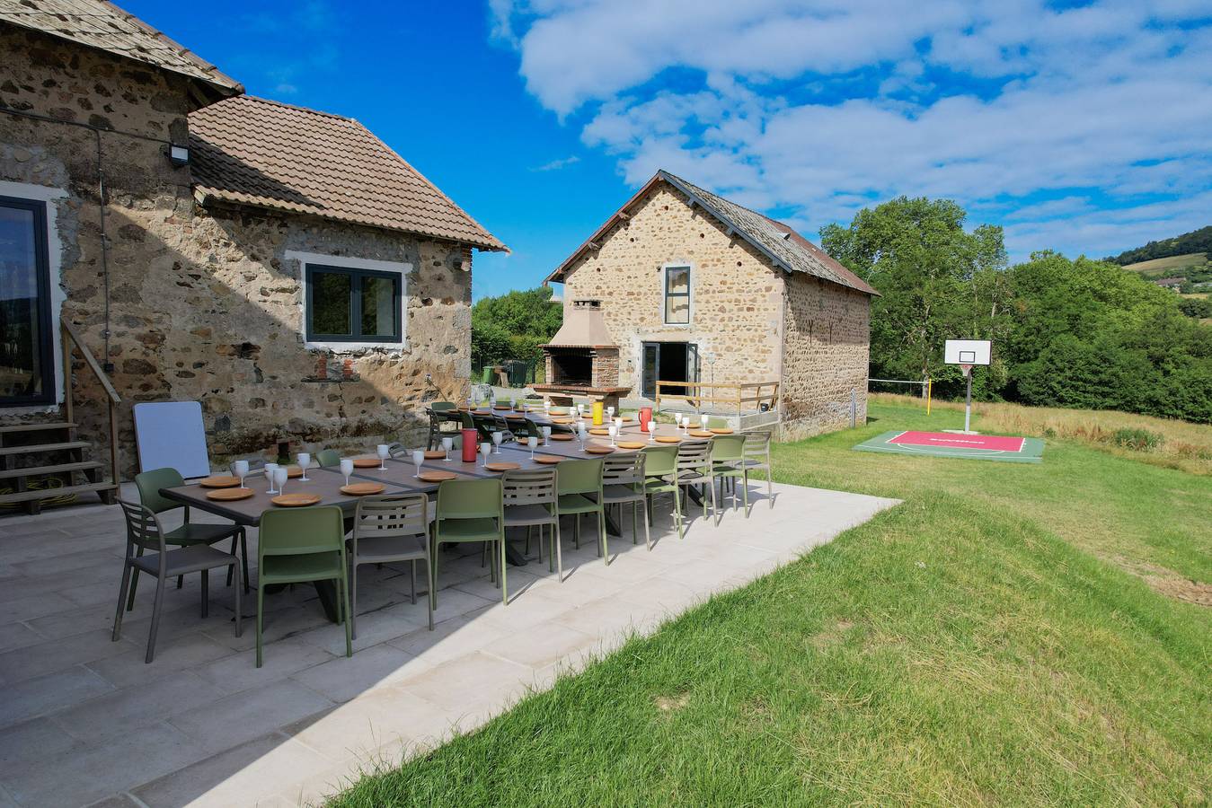 Chalet pour 45 Personnes dans Millay, Parc naturel régional du Morvan