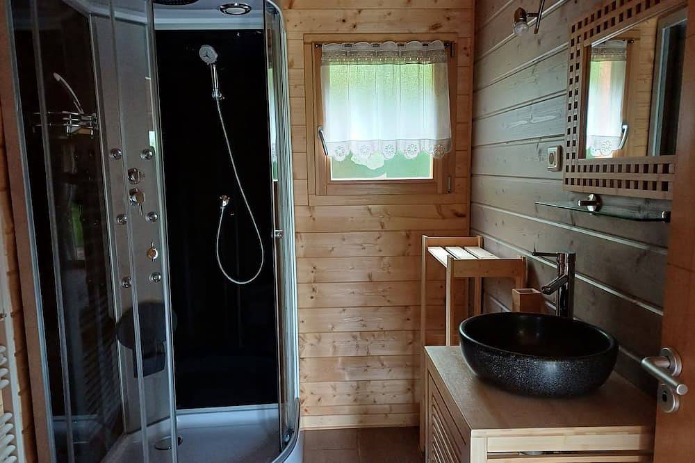 Nice wooden chalet classified 2 stars for all seasons stay in Xonrupt-Longemer, Parc naturel régional des Ballons des Vosges