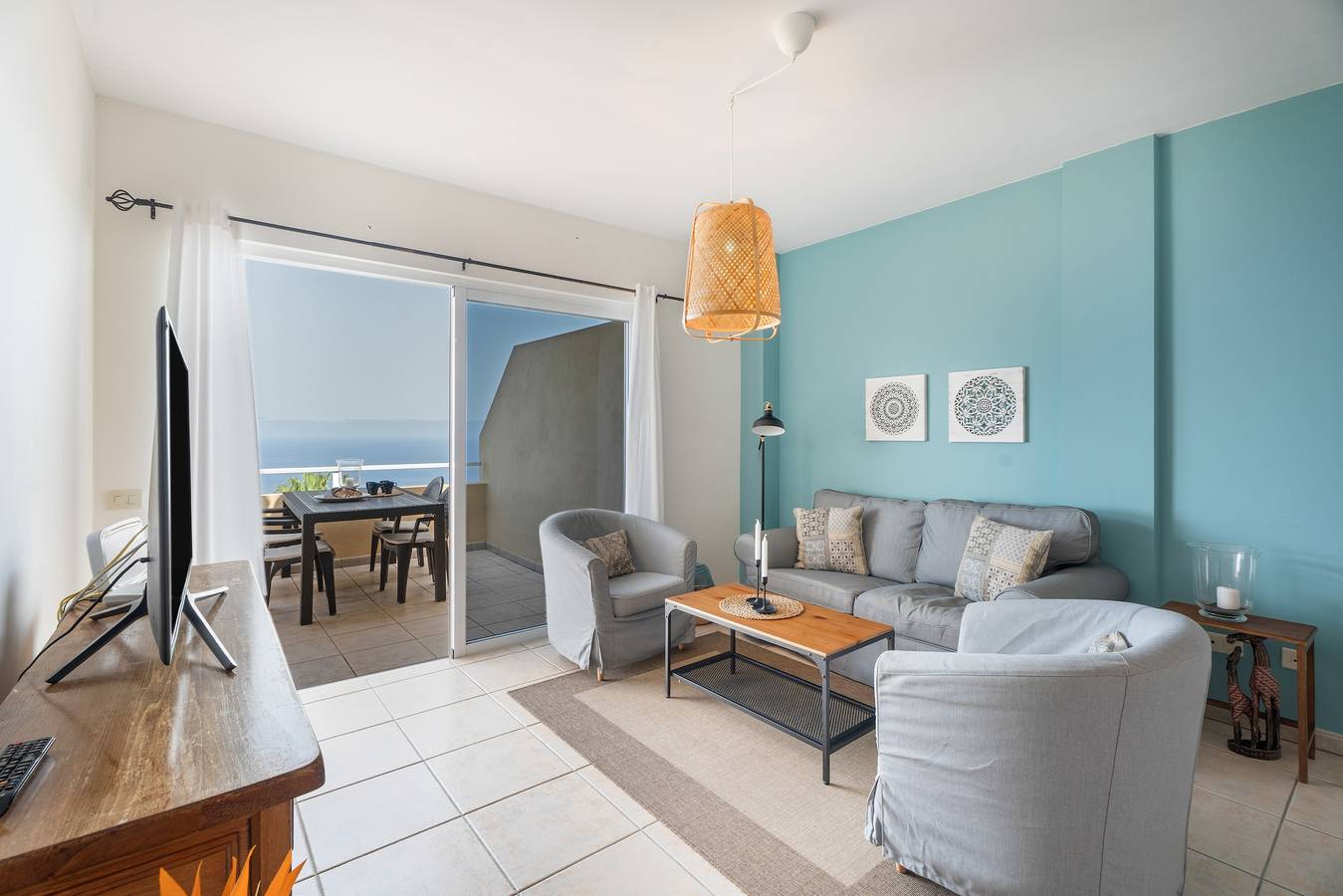 Casa Vacacional 'Vistamar - Bonita y Reformada' con Wi-Fi in La Matanza de Acentejo, Tenerife Norte