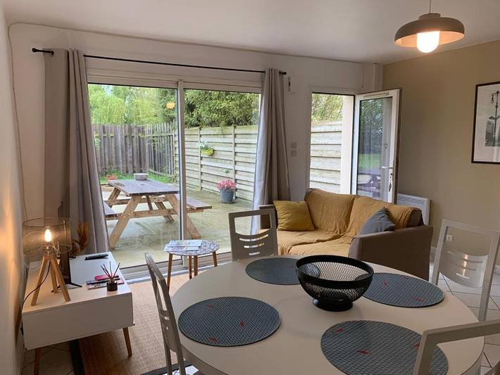 Maison de vacances pour 4 personnes, avec jacuzzi ainsi que terrasse et jardin