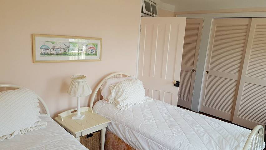 Vacation rental for 8 people, with yard and terrace in Ocean Grove