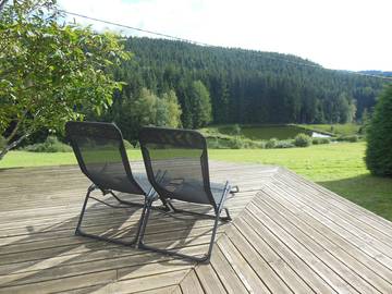 Gîte pour 6 personnes, avec vue sur le lac ainsi que terrasse et jardin, animaux acceptés à Girmont-Val-d'Ajol