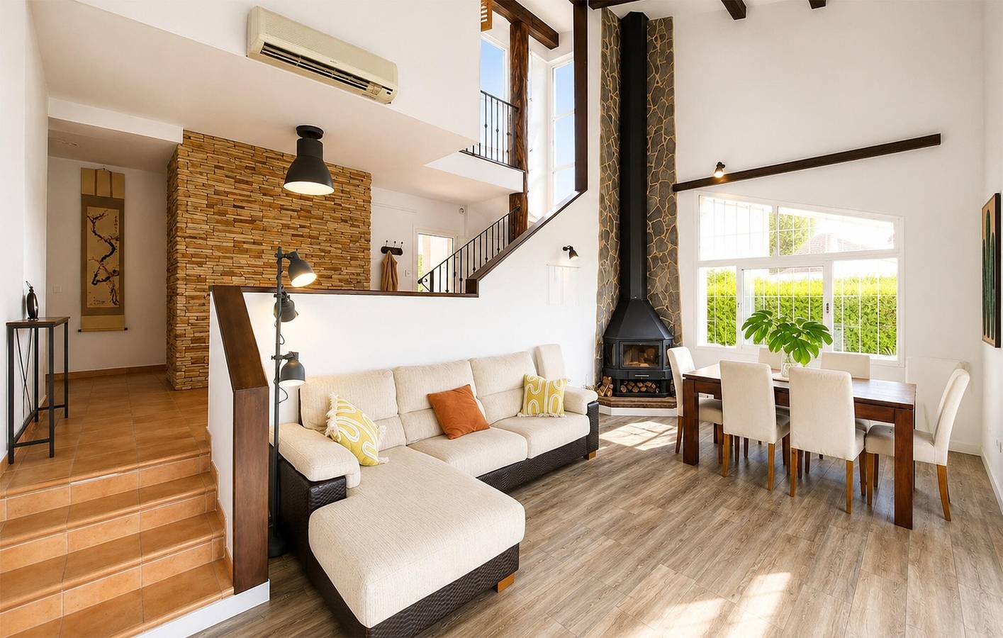 Acogedor apartamento de 350 pies cuadrados con piscina, terraza y aparcamiento cerca de Como En Casa in Chiva, Provincia de Valencia