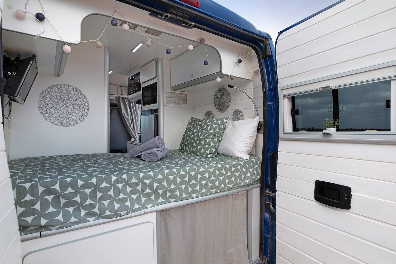 Adventure Campingvan con vista mare e aria condizionata in Arrecife, Lanzarote