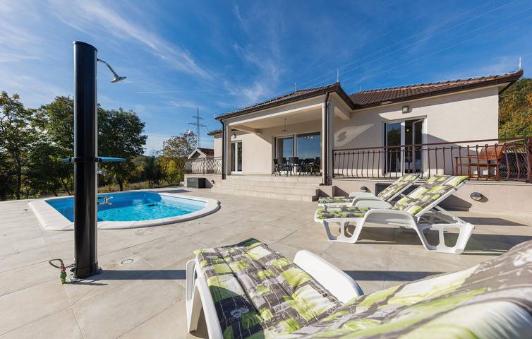 Ferienhaus für 9 Personen, mit Garten und Pool, mit Haustier - 1