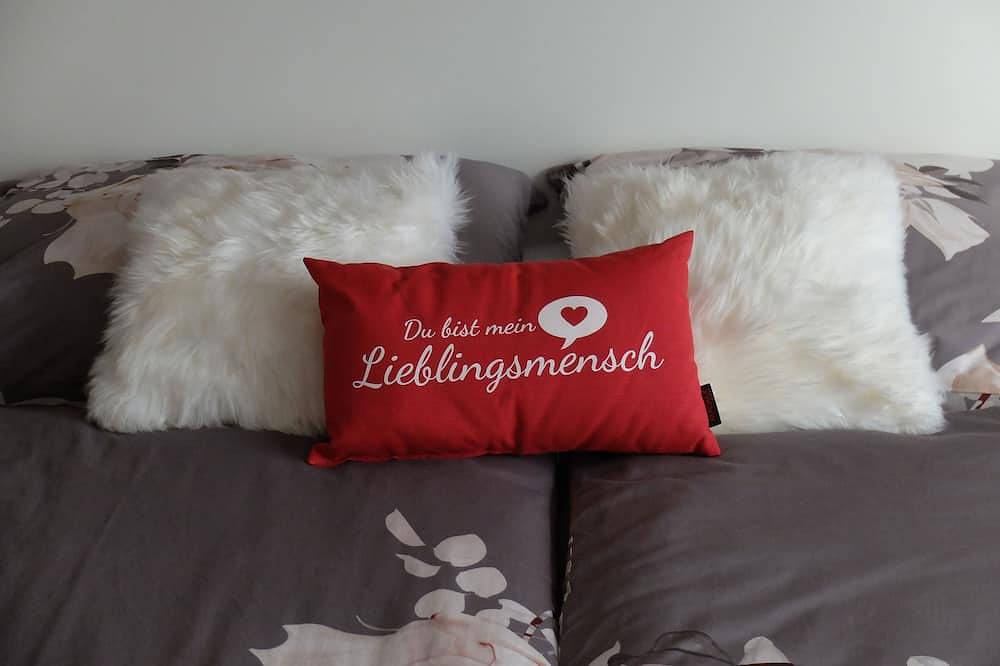 Ganze Wohnung, Ferienwohnung Elsa, Blick auf die Berge in Höchst, Bodensee-Vorarlberg