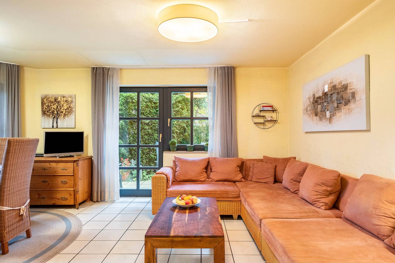 Ganze Wohnung, Apartment '69 qm, Parterre' mit gemeinsamer Terrasse, gemeinsamem Garten und Wlan in Unterkirnach, Mittlerer Schwarzwald