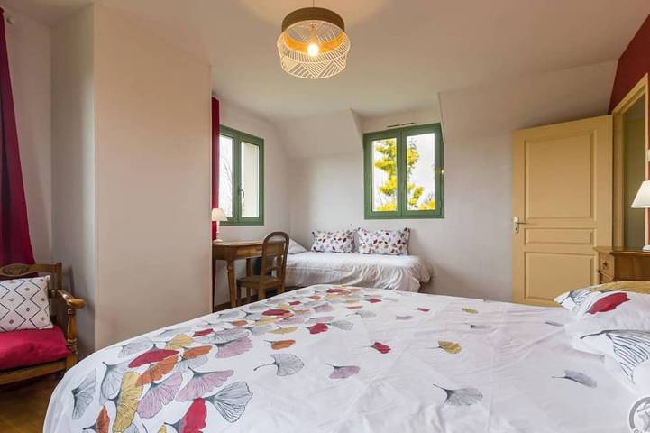 Gîte pour 12 personnes, avec jardin et terrasse à Sainte-Marie-du-Mont - 4