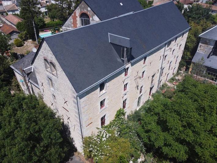 Location de vacances pour 25 personnes, avec vue ainsi que jardin et piscine à Mauzé-sur-le-Mignon - 3
