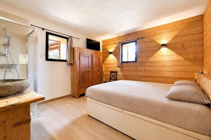 Appartement entier, Appartement charmant avec grande terrasse et parking in Notre-Dame-de-Bellecombe, Région d'Albertville