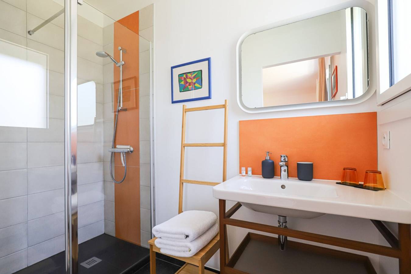 Chambre d'hôtes 'Txori Etxea - Chambre Orange' avec piscine, terrasse, petit-déjeuner in Arcangues, Région de Bayonne
